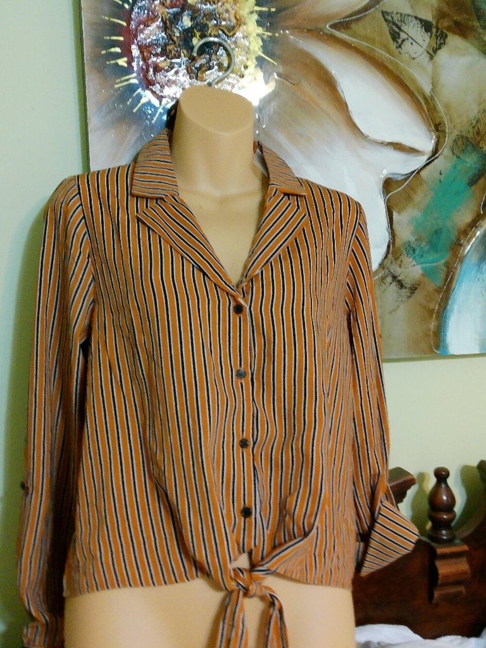 E & M BLOUSE SIZE LARGE NEW WITHOUT TAGS